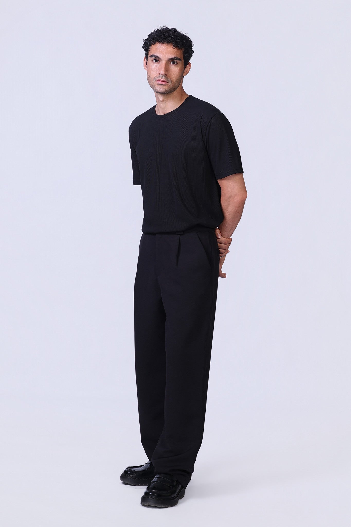 Soul Ribbed Basic in Black - Short Sleeves