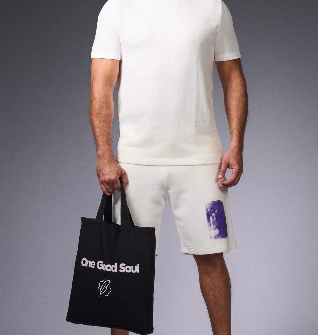 Soul Graphic Shorts in White
