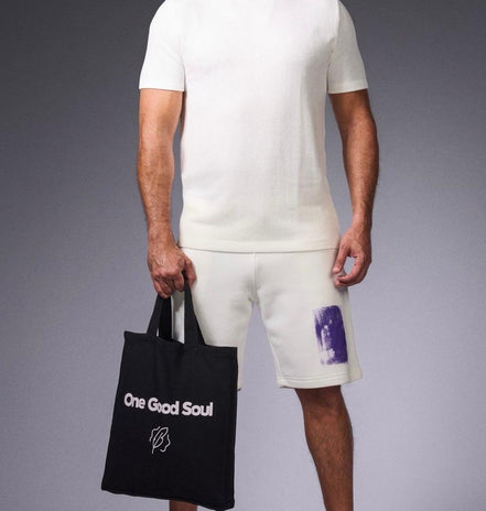 Soul Graphic Shorts in White
